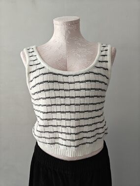 Women's Cream Knit Cropped Tank Top Cotton Blend Relaxed Fit Cute Preppy Summer